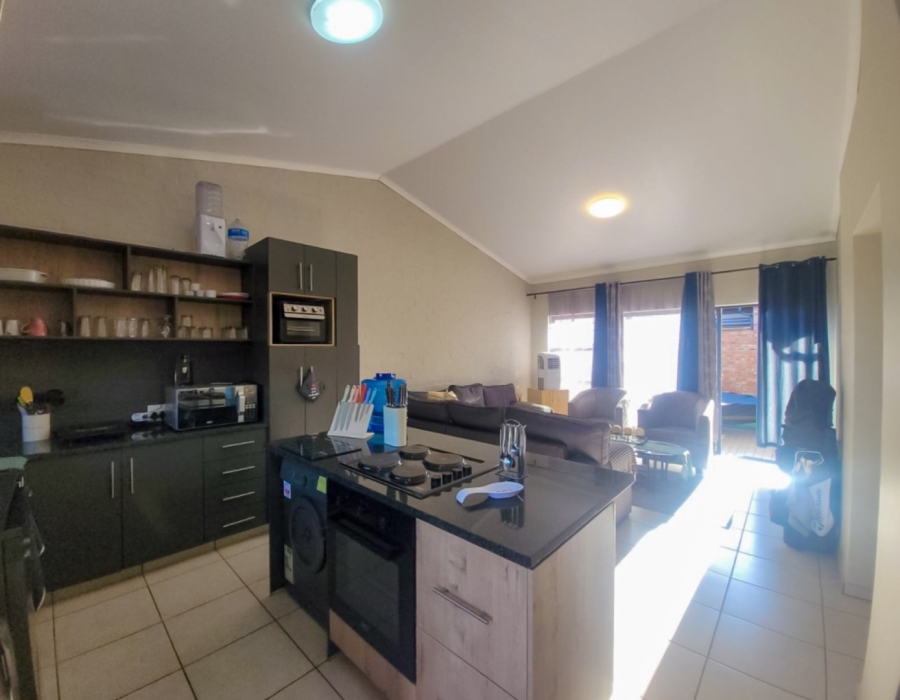 2 Bedroom Property for Sale in Van Der Hoff Park North West